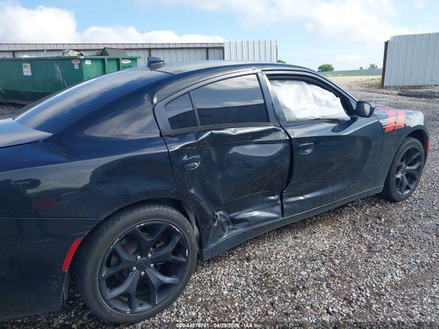 Продаж на аукціоні авто 2015 Dodge Charger Sxt, vin: 2C3CDXHG3FH817127, номер лоту: 44970761