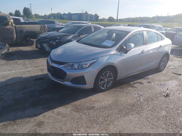44970769 :رقم المزاد ، 1G1BC5SM3K7130354 vin ، 2019 Chevrolet Cruze Ls مزاد بيع