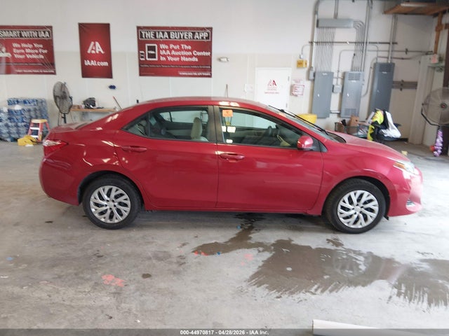 Toyota COROLLA LE 2018 5YFBURHE7JP744543 Image 12