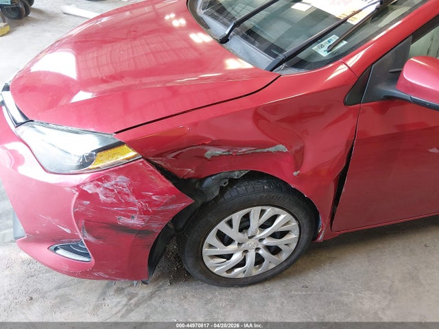 Toyota COROLLA LE 2018 5YFBURHE7JP744543 Image 6