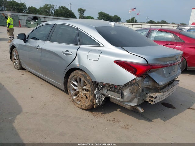 44970821 :رقم المزاد ، 4T1JA1AB0NU015097 vin ، 2022 Toyota Avalon Xle Hybrid مزاد بيع