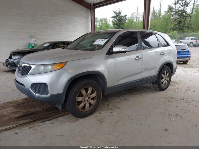 44970830 :رقم المزاد ، 5XYKT3A15BG027412 vin ، 2011 Kia Sorento Lx مزاد بيع