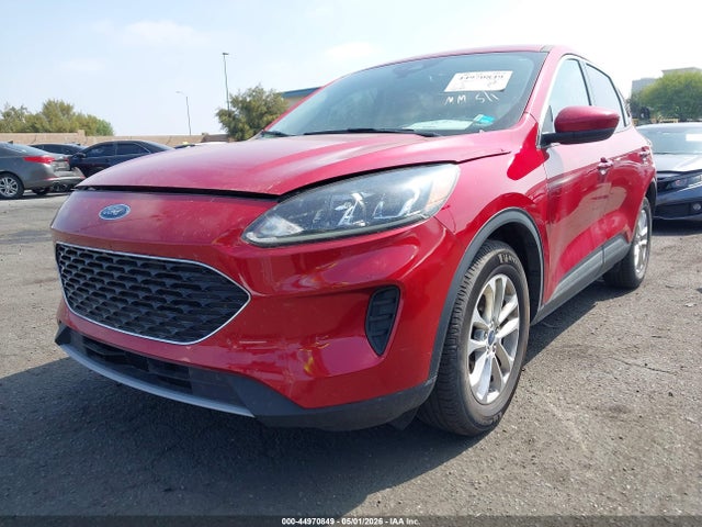 Ford ESCAPE SE 2020 1FMCU0G68LUA28326 Image 2