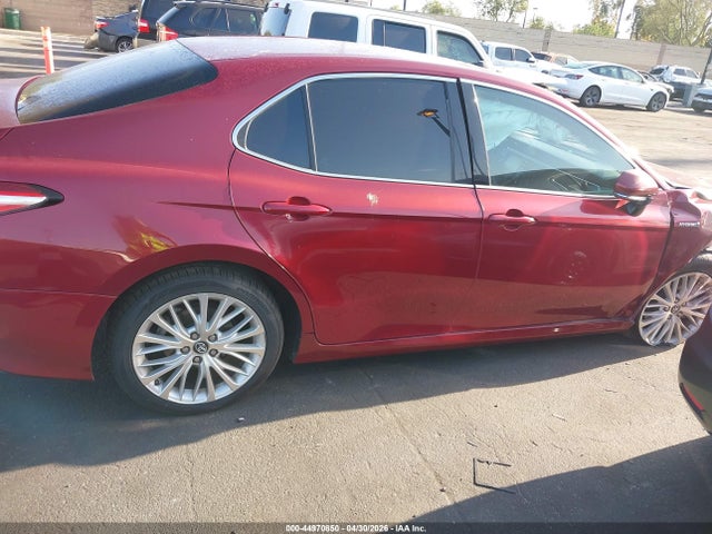4T1B21HK2JU503887 Toyota Camry Hybrid Xle