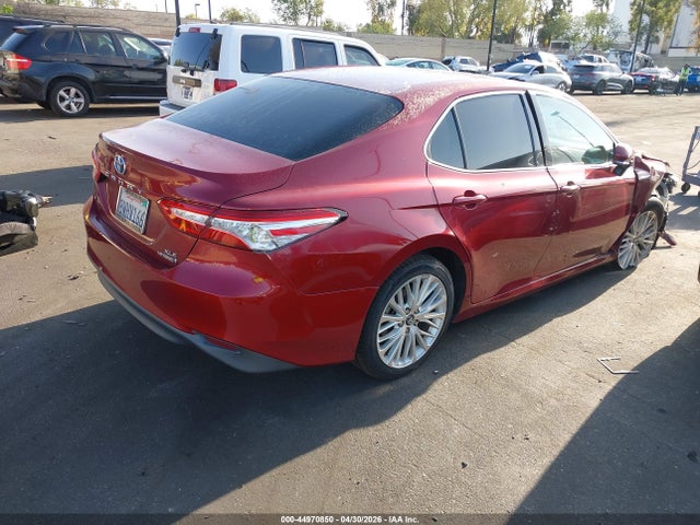 4T1B21HK2JU503887 Toyota Camry Hybrid Xle