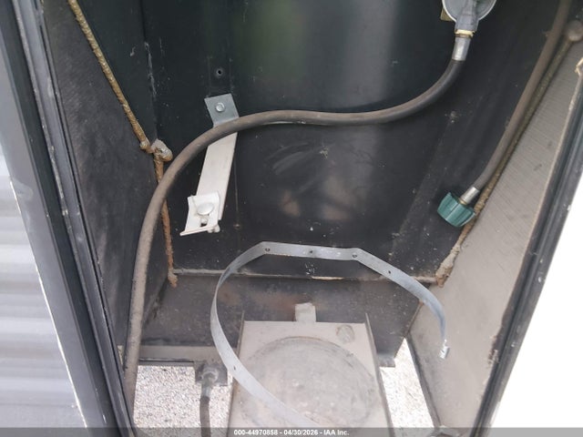 Forest River Other 2017 4X4FPUE29HP065854 Image 7