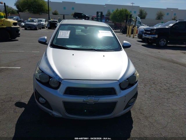Chevrolet Sonic Ltz Auto 2015 1G1JE5SB7F4134340 Image 12