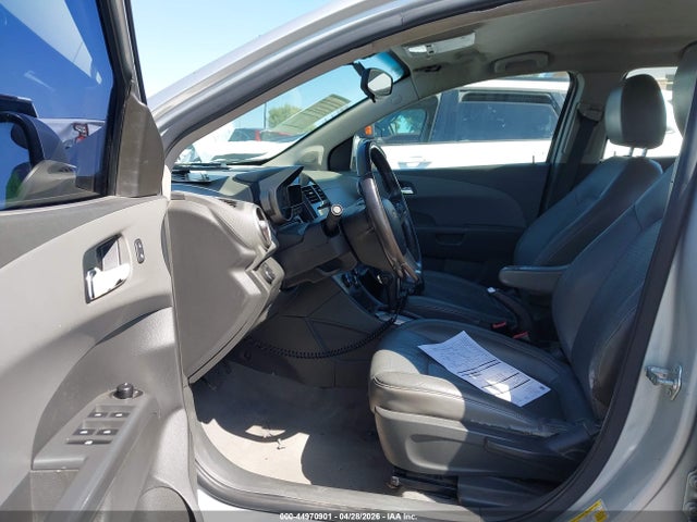 Chevrolet Sonic Ltz Auto 2015 1G1JE5SB7F4134340 Image 5