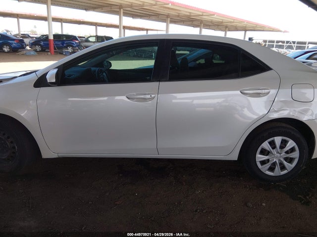Toyota Corolla Le Eco 2017 5YFBPRHE3HP644814 Image 14