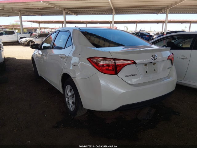 Toyota Corolla Le Eco 2017 5YFBPRHE3HP644814 Image 3