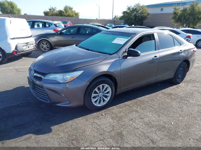 Toyota CAMRY LE 2015 4T4BF1FK1FR458302 Image 2