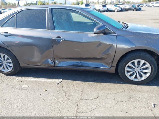 Toyota CAMRY LE 2015 4T4BF1FK1FR458302 Image 6