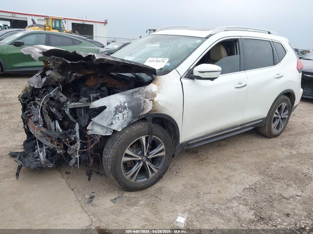 2017 Nissan Rogue Sl მანქანა იყიდება აუქციონზე, vin: 5N1AT2MT7HC749007, აუქციონის ნომერი: 44970935