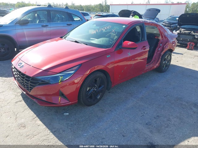44971000 :رقم المزاد ، KMHLM4AJ6MU007030 vin ، 2021 Hyundai Elantra Hybrid Blue مزاد بيع