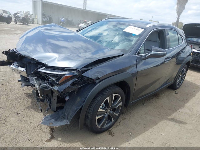 JTHYBJAH7S2032974 Lexus Ux 300h