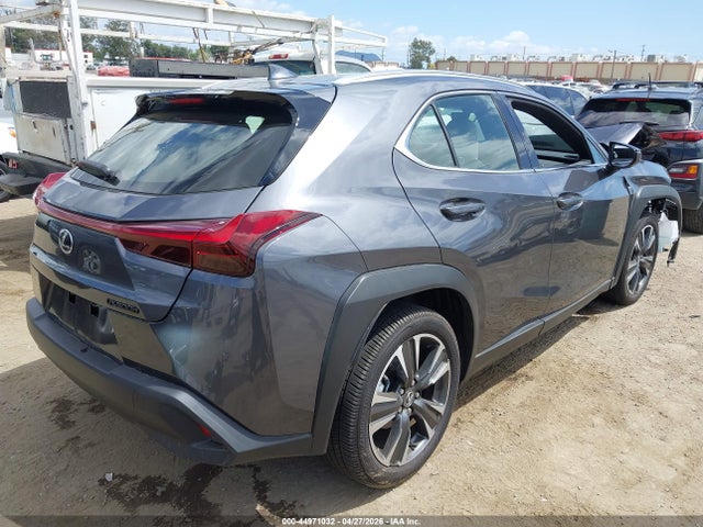 JTHYBJAH7S2032974 Lexus Ux 300h