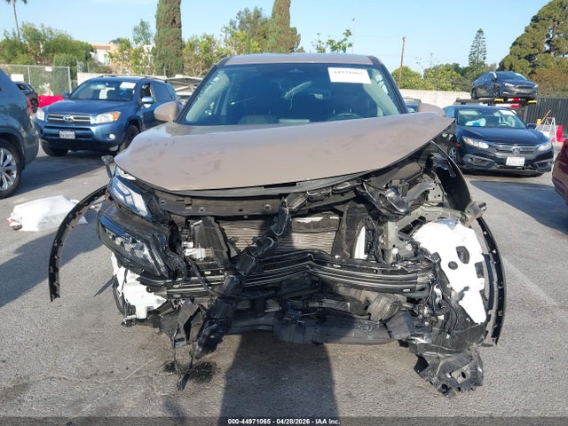 5N1BT3BA1SC841569 Nissan Rogue Sv Fwd