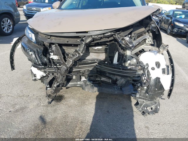 5N1BT3BA1SC841569 Nissan Rogue Sv Fwd
