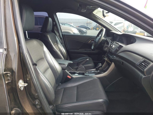 44971191 :رقم المزاد ، 1HGCR2F53GA211037 vin ، 2016 Honda Accord Sport مزاد بيع