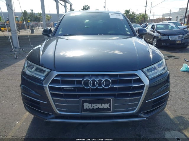 WA1BNAFY8J2176517 Audi Q5 2.0t Premium/2.0t Tech Premium
