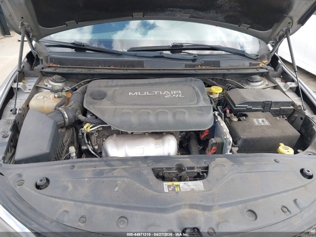 44971210 :رقم المزاد ، 1C3CCCABXFN537609 vin ، 2015 Chrysler 200 Limited مزاد بيع