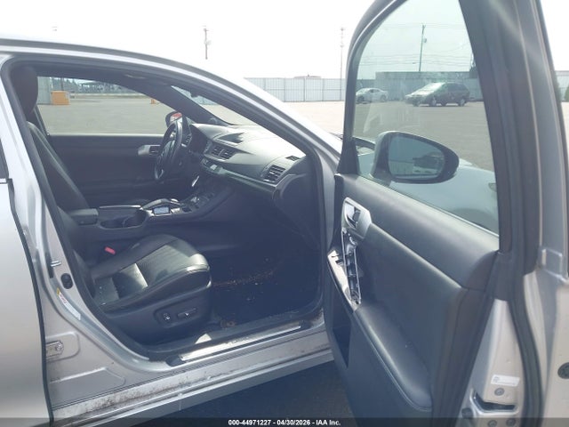 2013 Lexus Ct 200h მანქანა იყიდება აუქციონზე, vin: JTHKD5BHXD2170095, აუქციონის ნომერი: 44971227