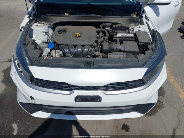 44971254 :رقم المزاد ، 3KPF24AD1NE453958 vin ، 2022 Kia Forte Lxs مزاد بيع