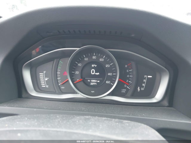 Volvo S60 T5 Dynamic 2017 YV126MFL2H2430462 Image 7