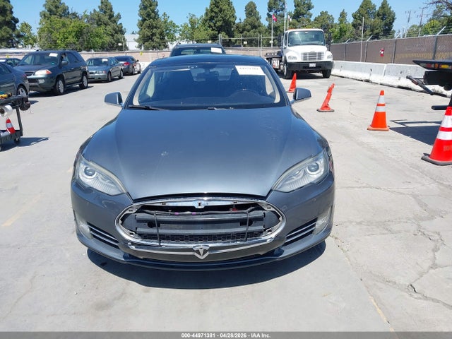 Продаж на аукціоні авто 2013 Tesla Model S, vin: 5YJSA1DN8DFP28982, номер лоту: 44971381