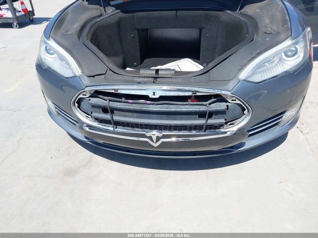 Продаж на аукціоні авто 2013 Tesla Model S, vin: 5YJSA1DN8DFP28982, номер лоту: 44971381