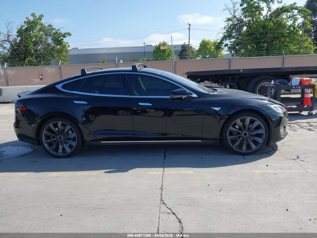 Tesla Model S P85 2014 5YJSA1H11EFP29464 Image 12