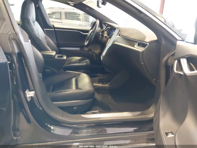 2015 Tesla Model S 85d/p85d მანქანა იყიდება აუქციონზე, vin: 5YJSA1E44FF105349, აუქციონის ნომერი: 44971395