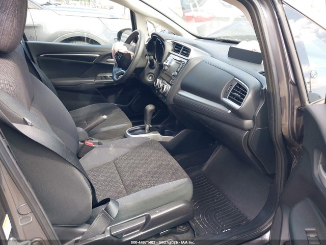 2015 Honda Fit Lx მანქანა იყიდება აუქციონზე, vin: 3HGGK5H5XFM774642, აუქციონის ნომერი: 44971402