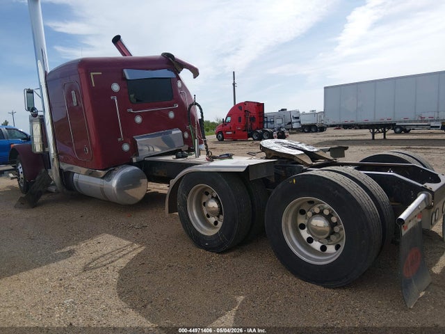 44971406 :رقم المزاد ، 1XP5DB9X2YN522194 vin ، 2000 Peterbilt 379 مزاد بيع