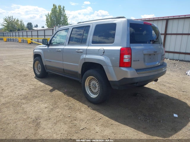 44971460 :رقم المزاد ، 1C4NJRBB2HD181452 vin ، 2017 Jeep Patriot Sport Se 4x4 مزاد بيع