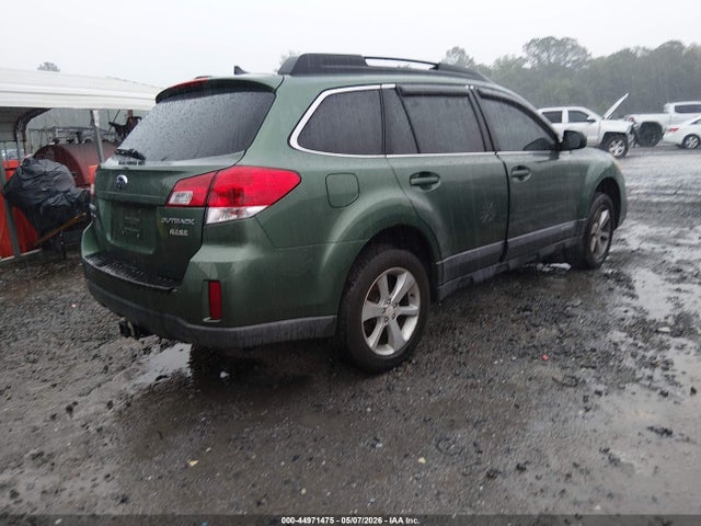 2014 Subaru Outback 2.5i Premium მანქანა იყიდება აუქციონზე, vin: 4S4BRBCC7E3226490, აუქციონის ნომერი: 44971475