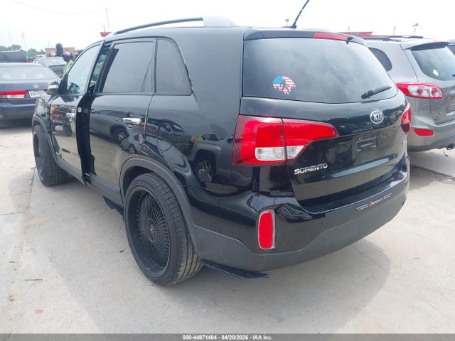 2015 Kia Sorento Lx მანქანა იყიდება აუქციონზე, vin: 5XYKTCA67FG597588, აუქციონის ნომერი: 44971484