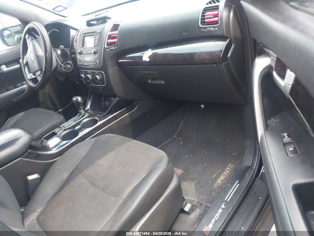 2015 Kia Sorento Lx მანქანა იყიდება აუქციონზე, vin: 5XYKTCA67FG597588, აუქციონის ნომერი: 44971484