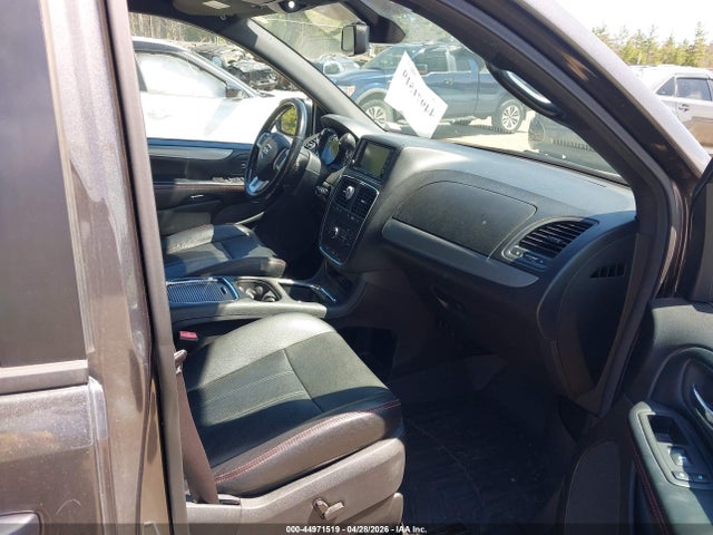 2C4RDGEG2KR750776 Dodge Grand Caravan Gt