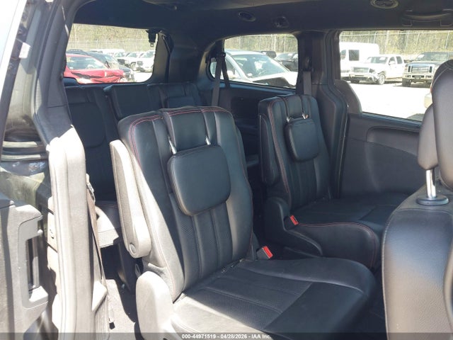 2C4RDGEG2KR750776 Dodge Grand Caravan Gt