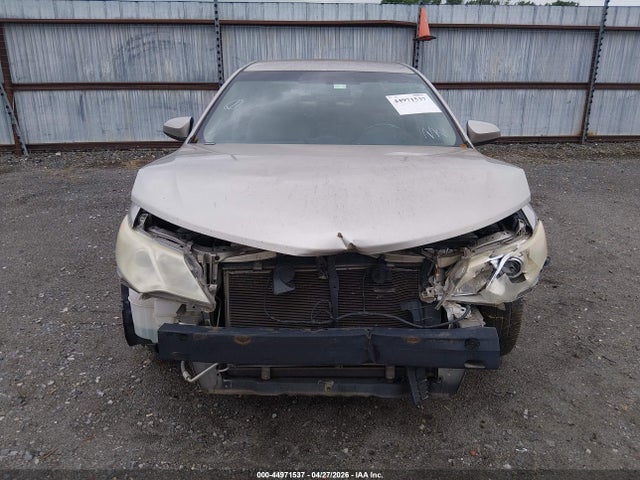 2013 Toyota Camry Le მანქანა იყიდება აუქციონზე, vin: 4T4BF1FK9DR326868, აუქციონის ნომერი: 44971537