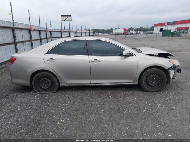 2013 Toyota Camry Le მანქანა იყიდება აუქციონზე, vin: 4T4BF1FK9DR326868, აუქციონის ნომერი: 44971537