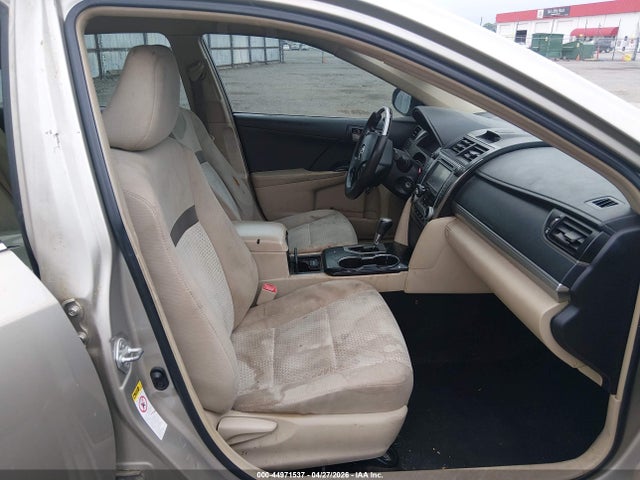 2013 Toyota Camry Le მანქანა იყიდება აუქციონზე, vin: 4T4BF1FK9DR326868, აუქციონის ნომერი: 44971537