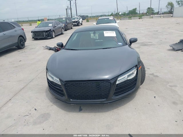 WUAAUAFG5F7000923 Audi R8 4.2