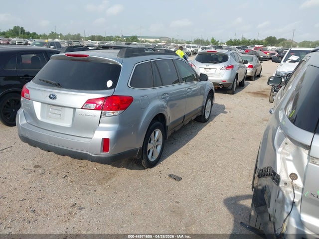 2013 Subaru Outback 2.5i Premium მანქანა იყიდება აუქციონზე, vin: 4S4BRCBCXD3209463, აუქციონის ნომერი: 44971605