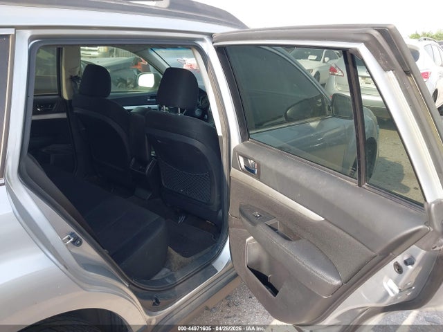 2013 Subaru Outback 2.5i Premium მანქანა იყიდება აუქციონზე, vin: 4S4BRCBCXD3209463, აუქციონის ნომერი: 44971605