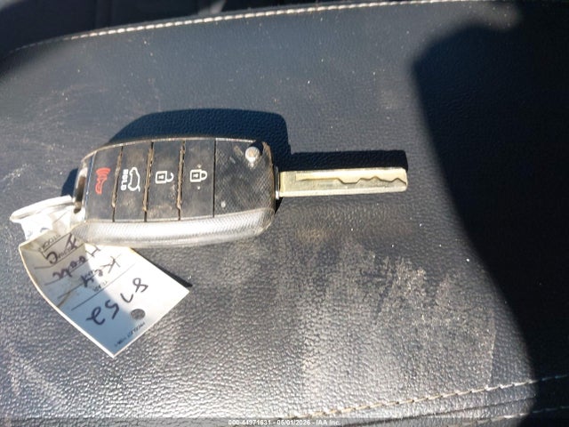 5XYPGDA51KG563714 KIA Sorento 3.3l Lx