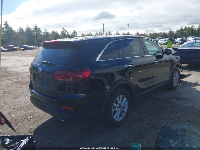 5XYPGDA51KG563714 KIA Sorento 3.3l Lx