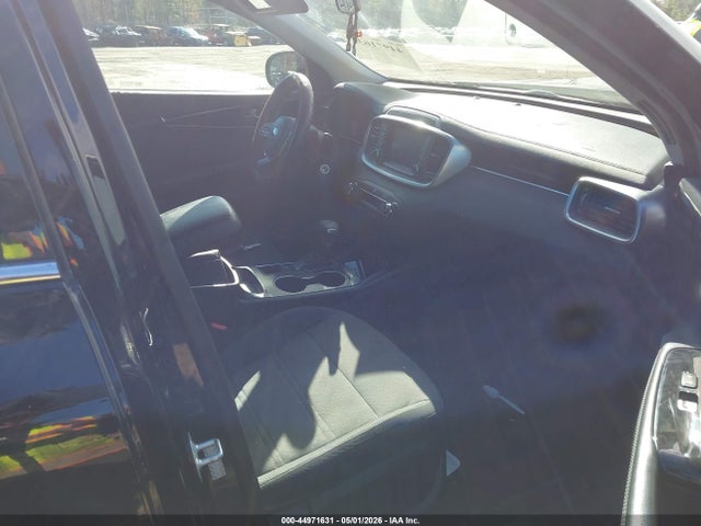 5XYPGDA51KG563714 KIA Sorento 3.3l Lx