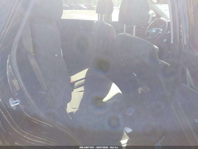 5XYPGDA51KG563714 KIA Sorento 3.3l Lx